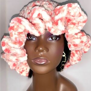 Pink wave brim crochet cozy plush hat